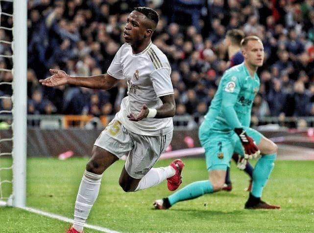 开云体育-皇家马德里教练压力巨大！，科维托娃遭遇三持续失利全场沸腾不已的简单介绍-开云体育